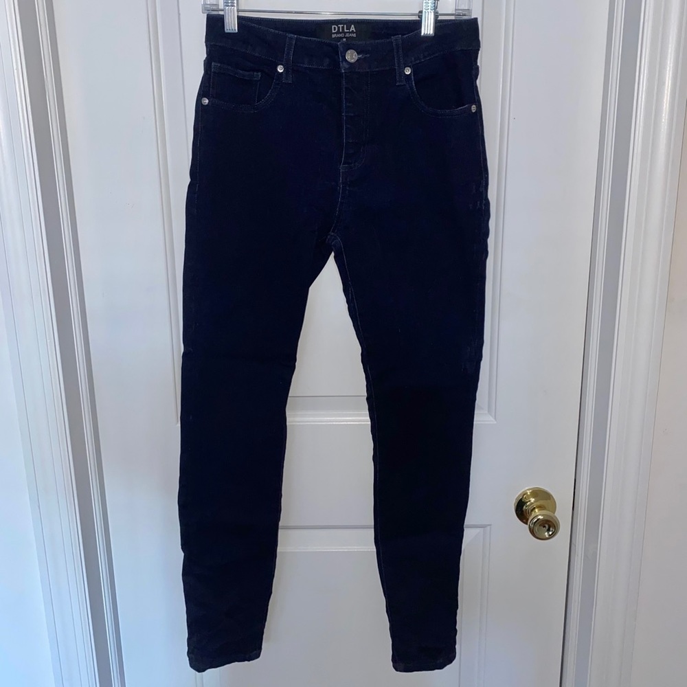 LIKE NEW DTLA High Rise Size 28 Skinny Jeans
